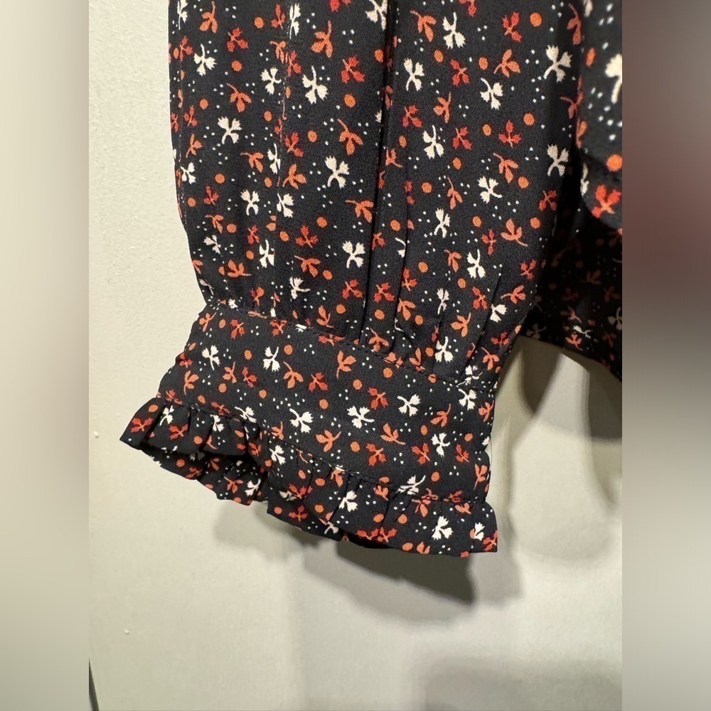 NEW Loft Ruffle Trim Blouse - Picture 4 of 6